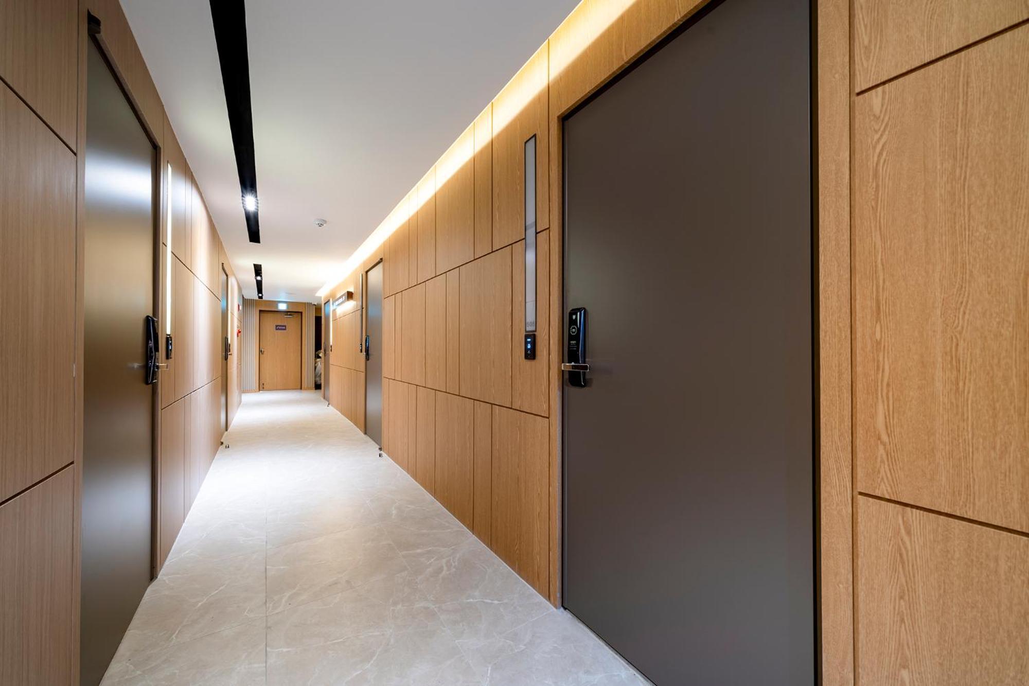 Urban Brown Hotel Chungju City Hall מראה חיצוני תמונה