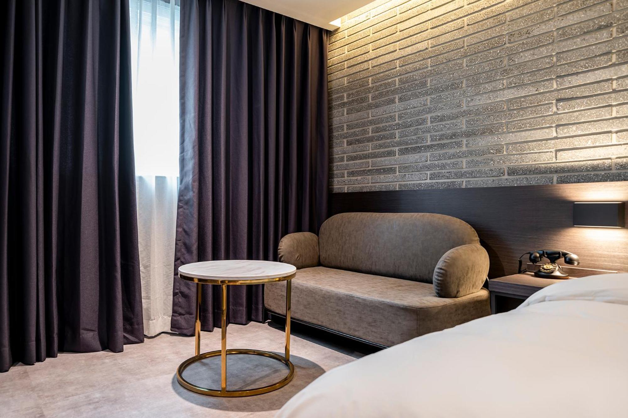 Urban Brown Hotel Chungju City Hall מראה חיצוני תמונה