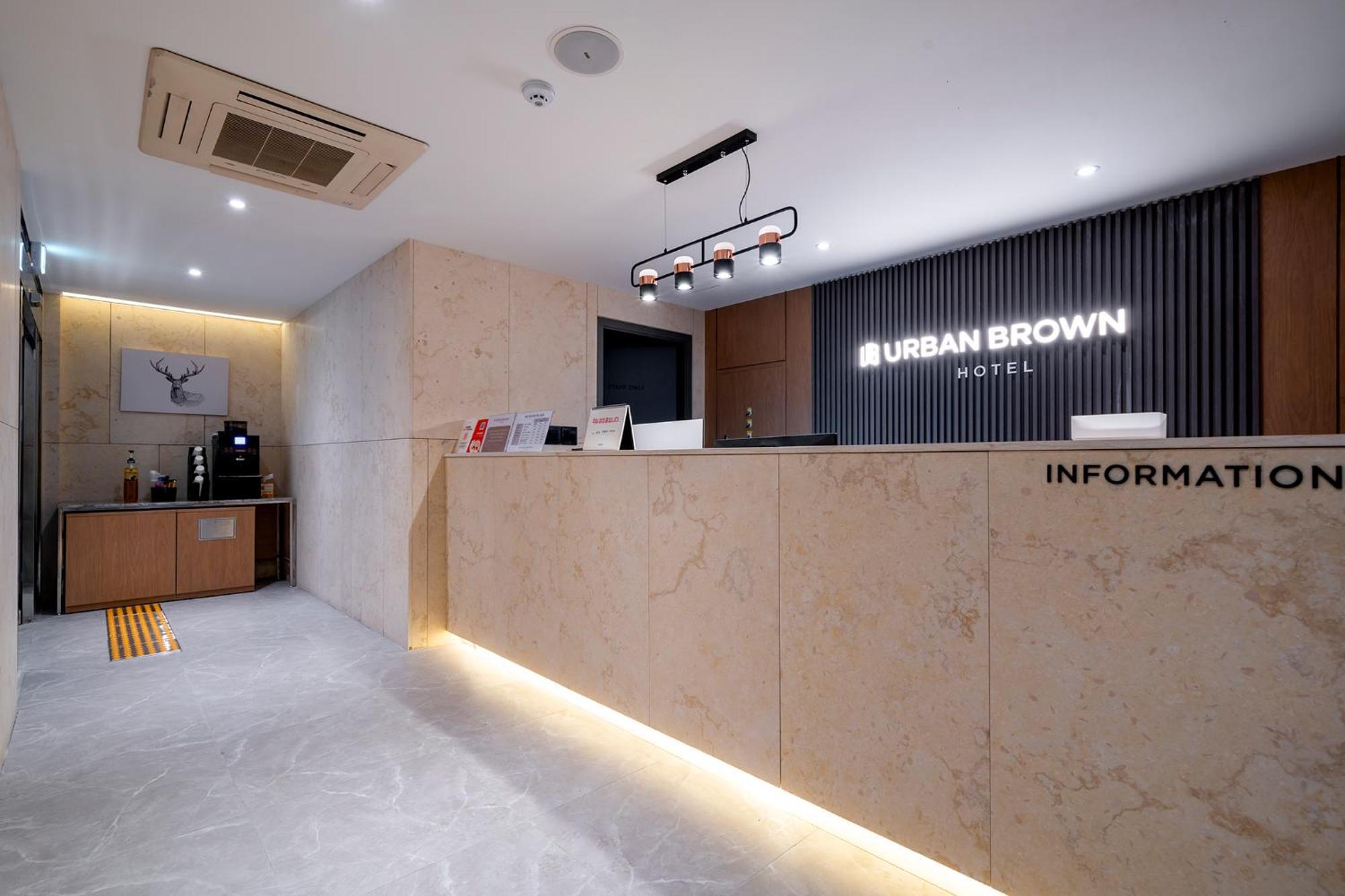 Urban Brown Hotel Chungju City Hall מראה חיצוני תמונה