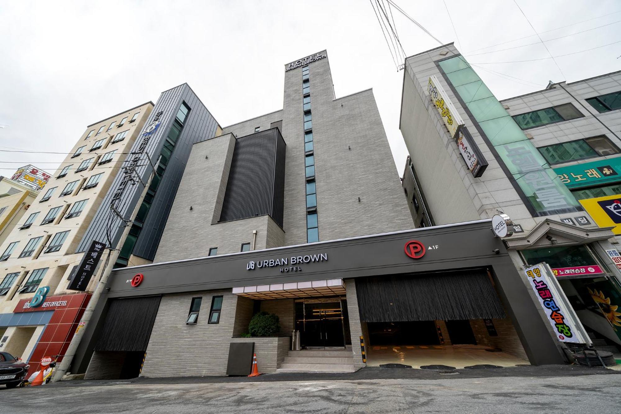 Urban Brown Hotel Chungju City Hall מראה חיצוני תמונה